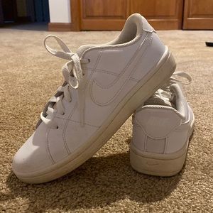 Nike Court Royale Sneakers